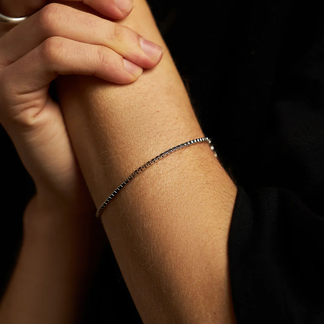 Silver Box Chain Bracelet - Image 4