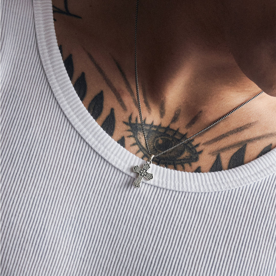 Silver Gothic Cross Necklace - Image 4