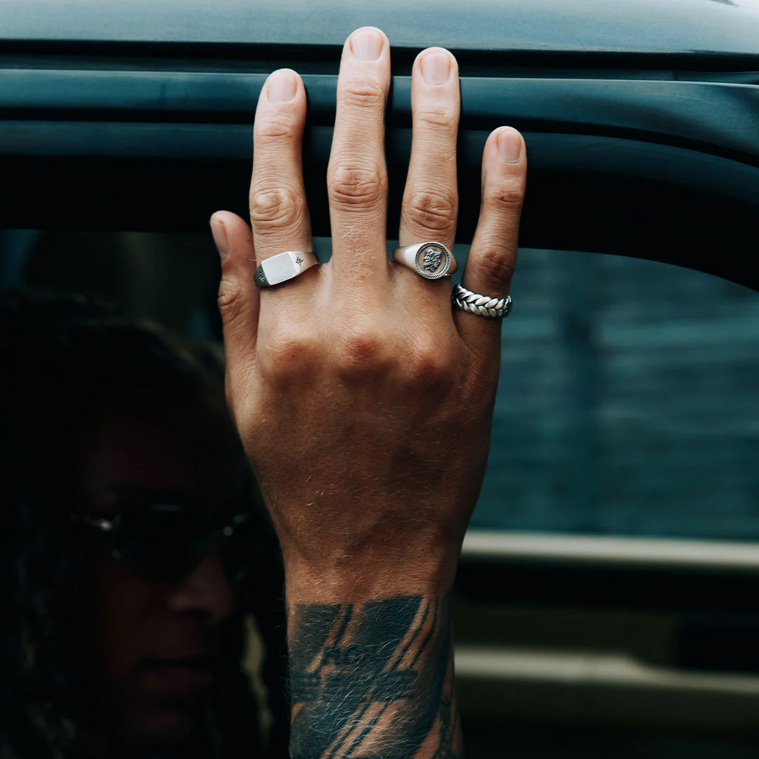 Silver Laurel Ring - Image 4