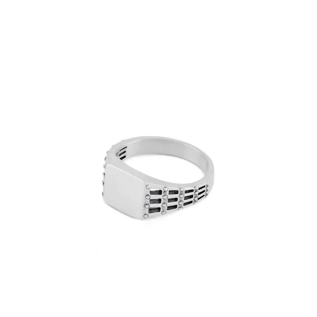 Silver Portcullis Ring - Image 5