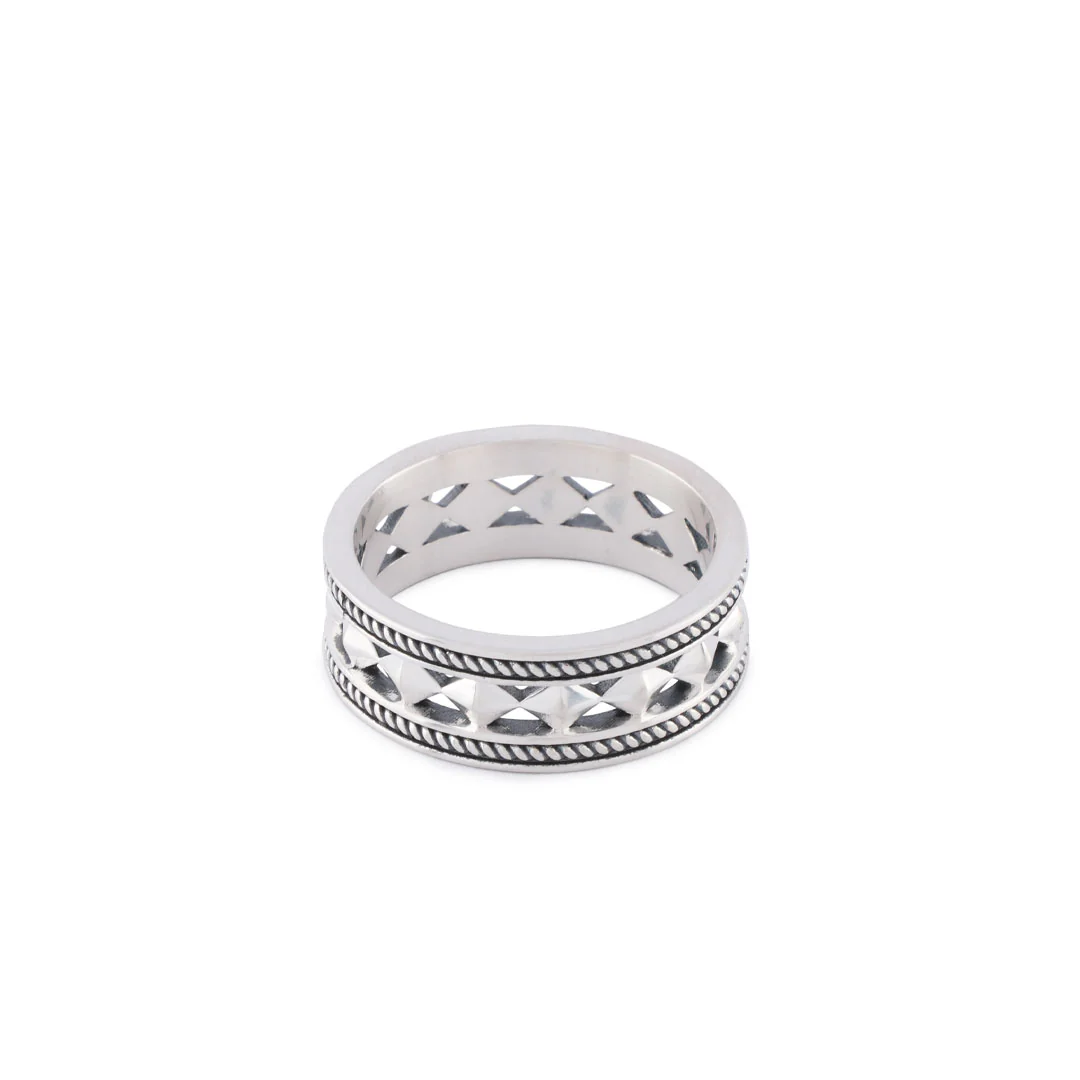 Silver Regal Ring - Image 3