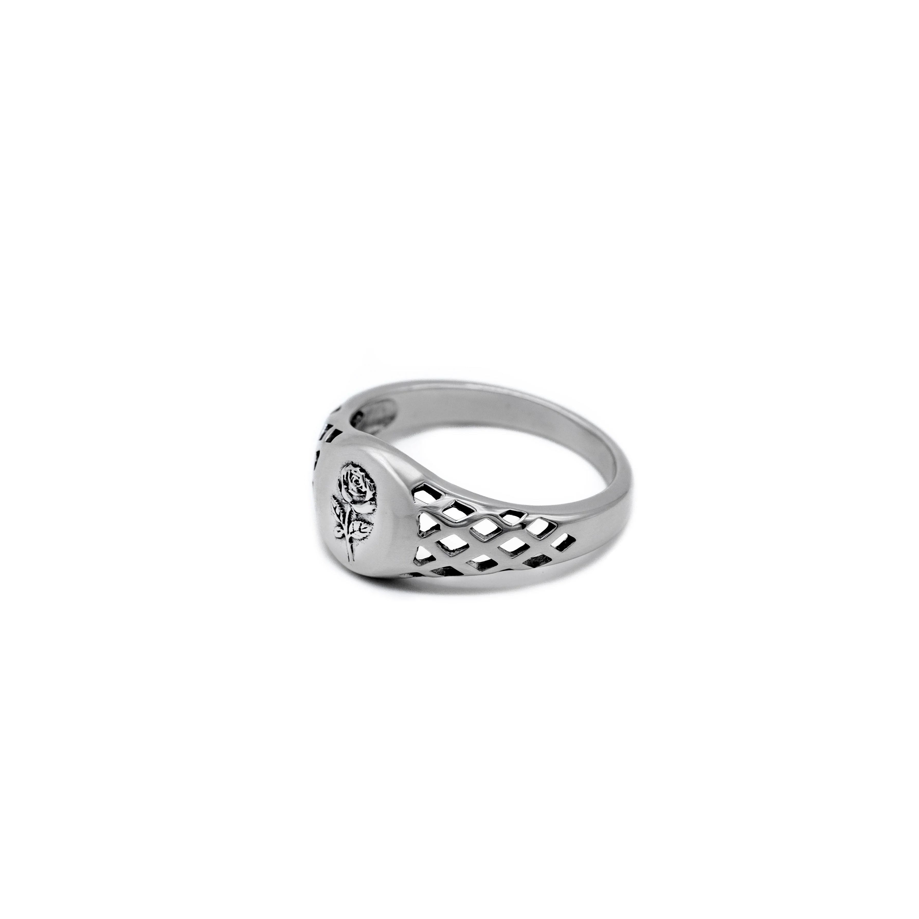 Silver Rose Sovereign Ring - Image 5