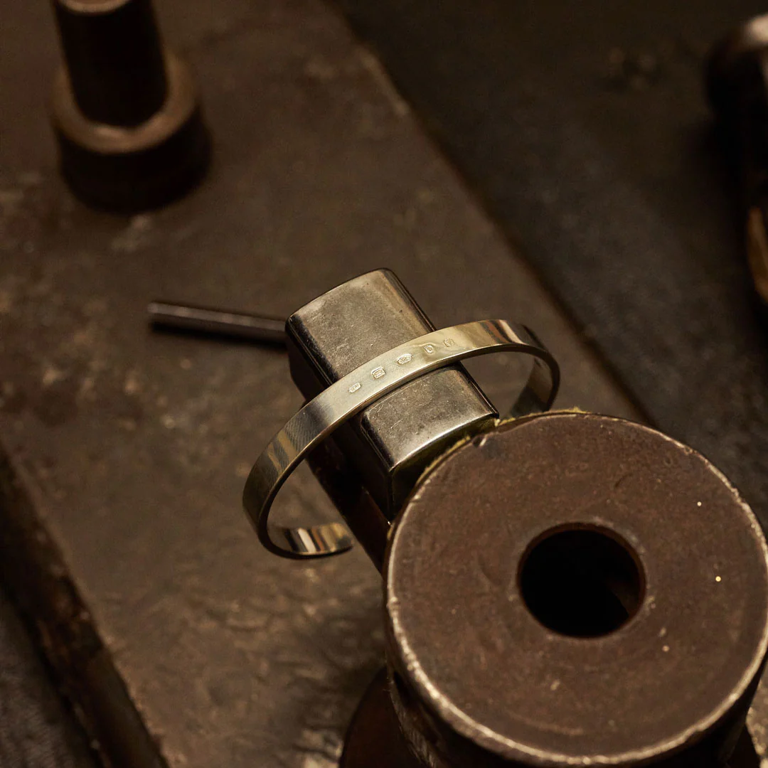 Silver Traditional Hallmark Cuff - Image 7